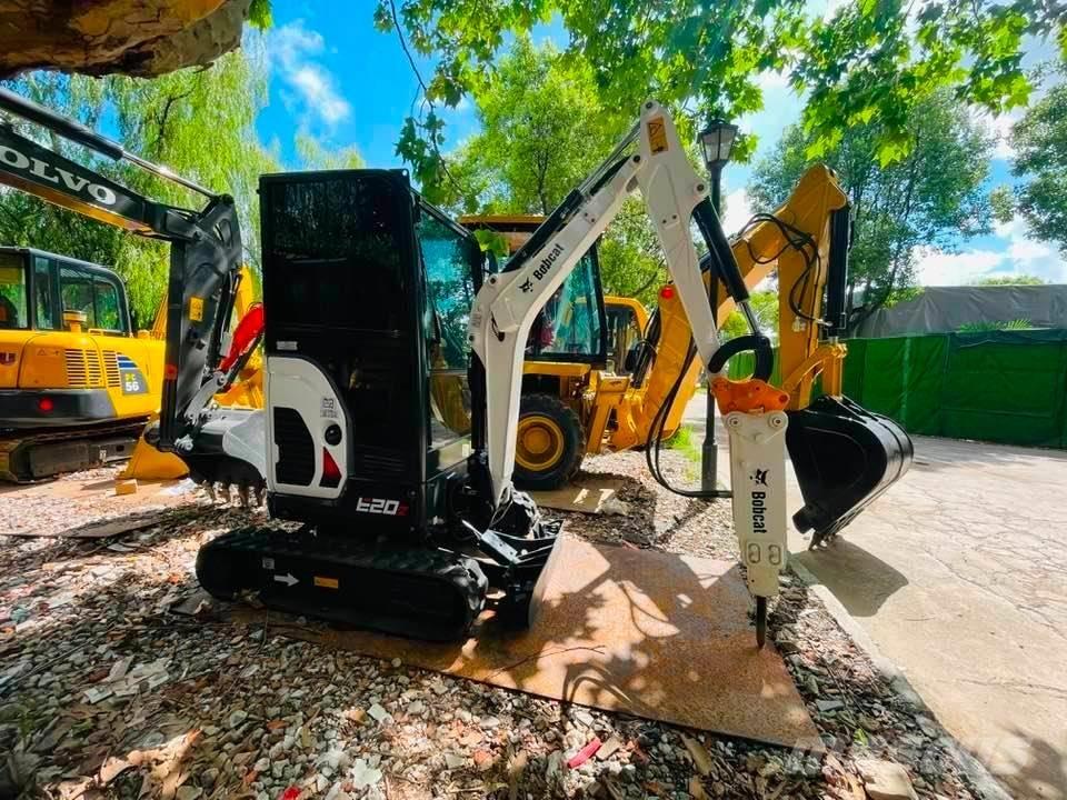 Bobcat E20z Minigrävare < 7t