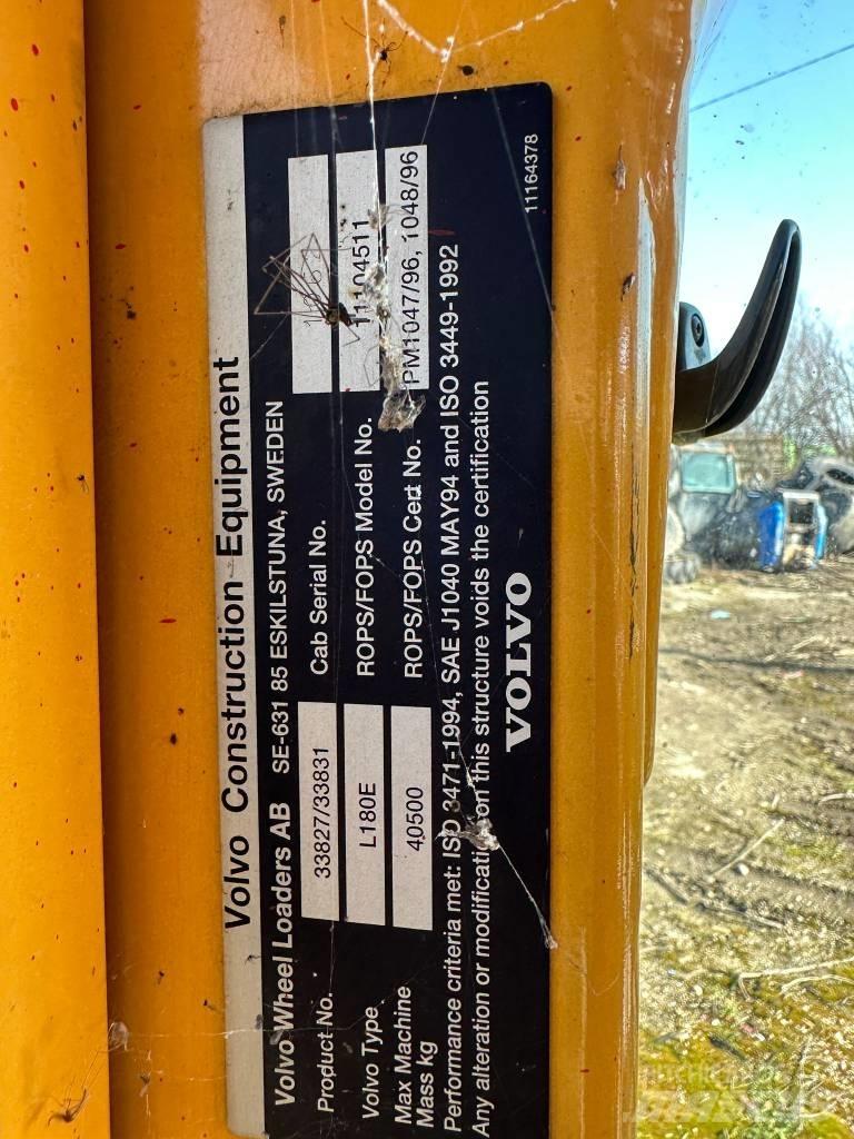Volvo L 180 E CABIN Hytter och interiör