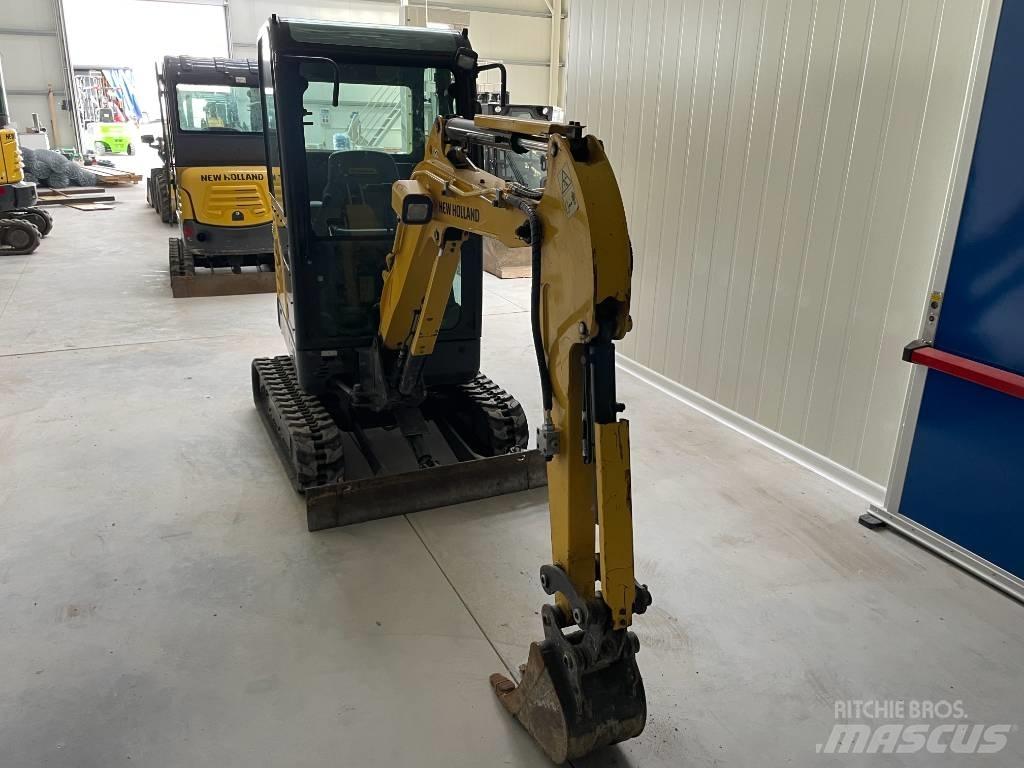 New Holland E 18 C Minigrävare < 7t