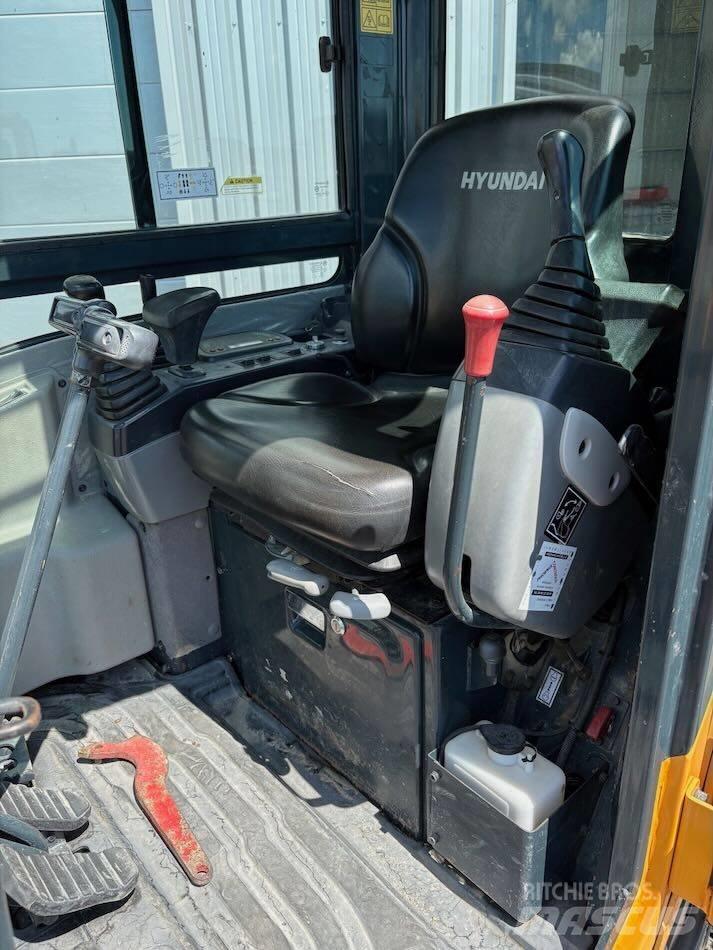 Hyundai R25Z-9 AK Minigrävare < 7t