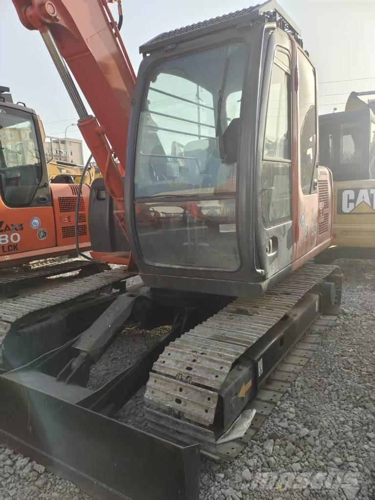 Hitachi ZX 80 Midigrävmaskiner 7t - 12t