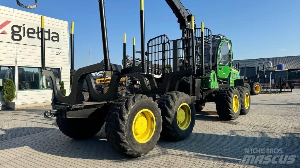 John Deere 1210 E Skotare