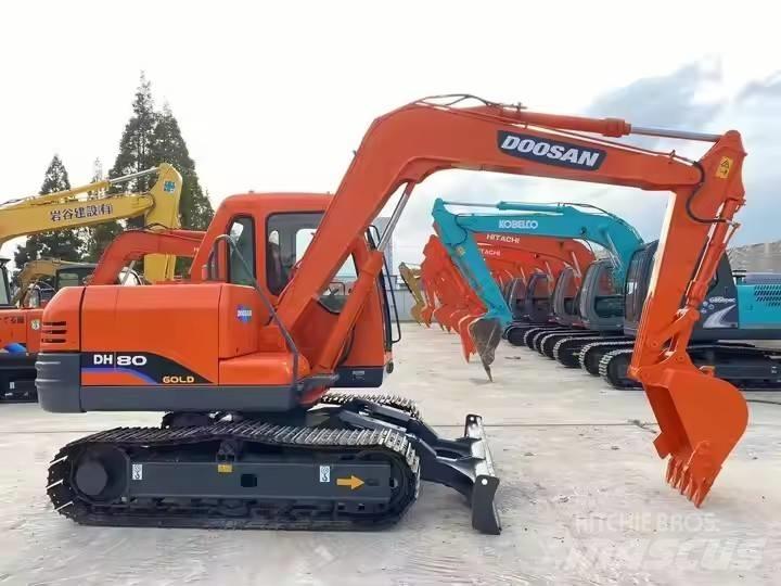 Doosan DH80 Bandgrävare