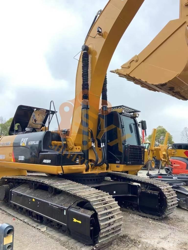 CAT 330 D2 Bandgrävare