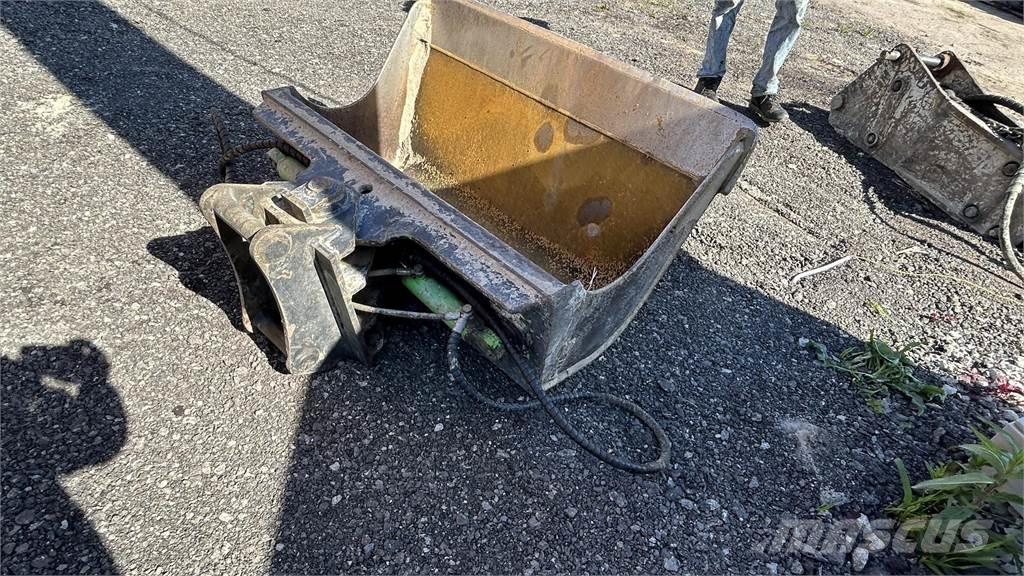 JCB 4CX PRO Grävlastare