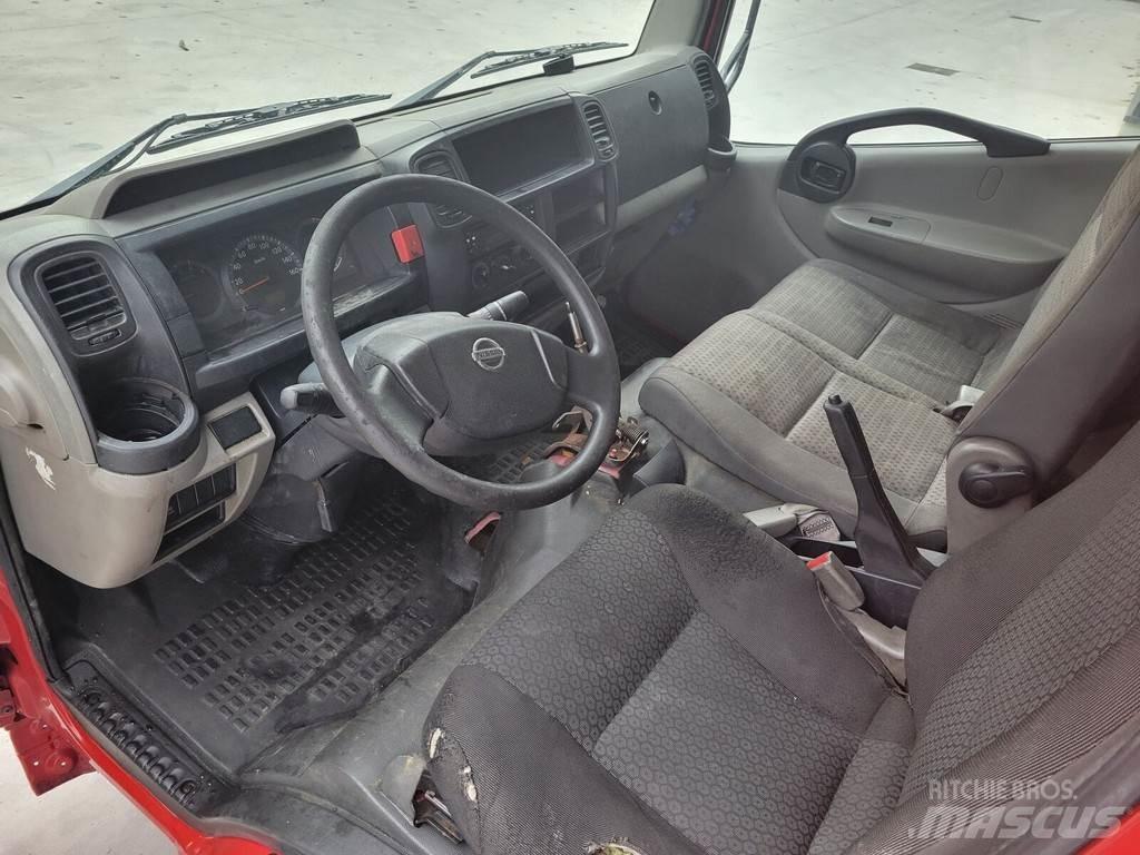 Nissan Cabstar Hytter och interiör