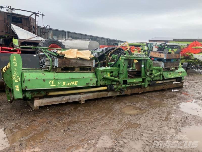 Krone BIG X 650 Självgående fälthackar