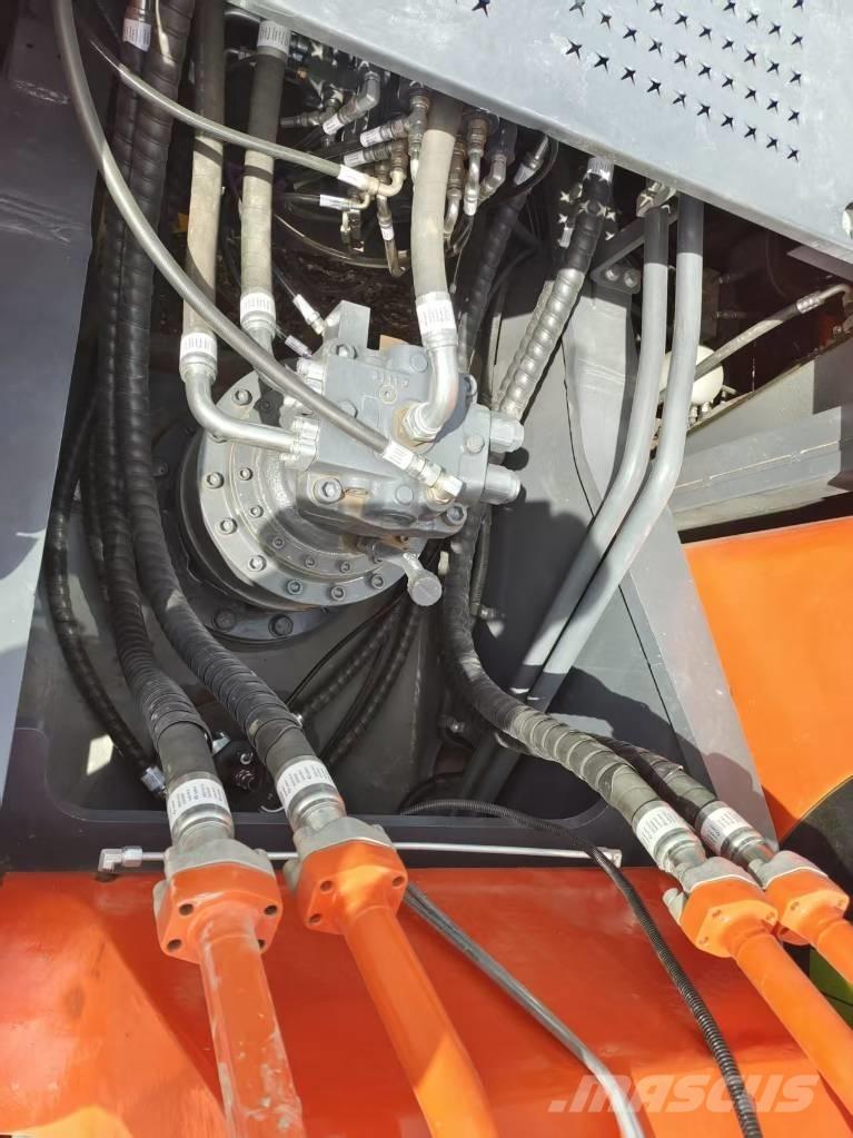 Doosan DX 300 LC-9C Bandgrävare