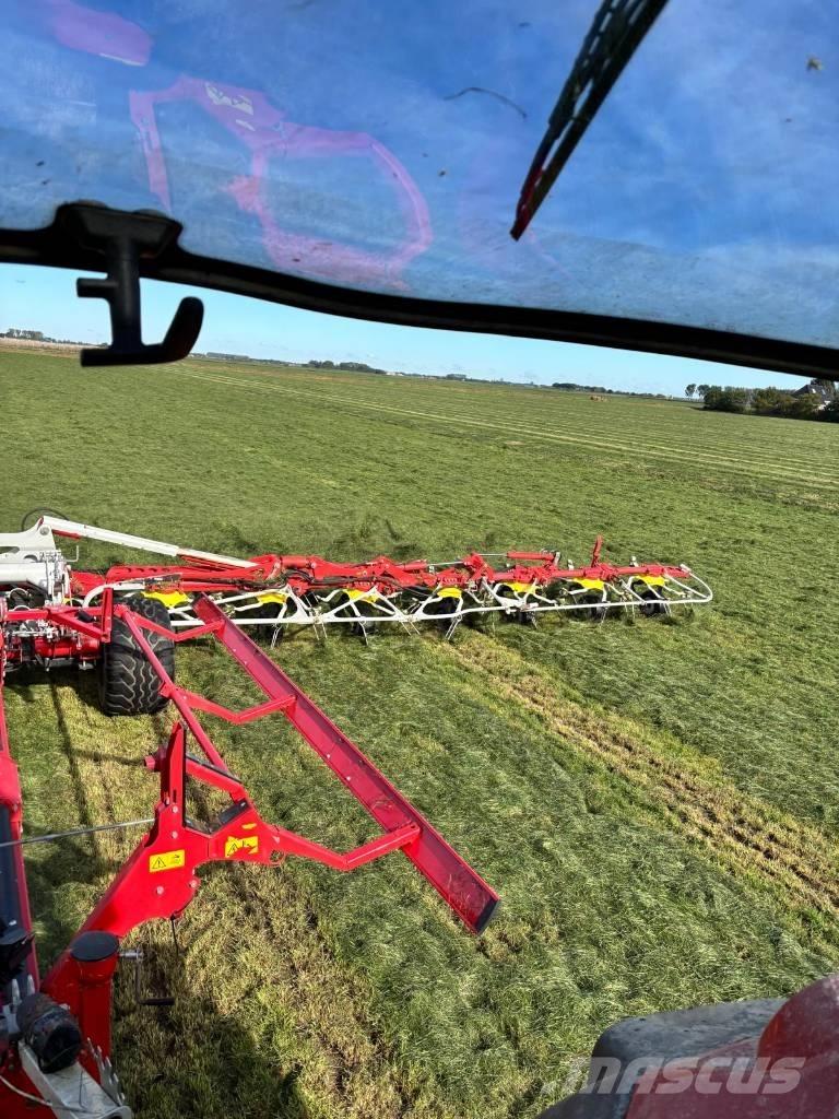 Pöttinger HIT 16-18 Vändare och luftare