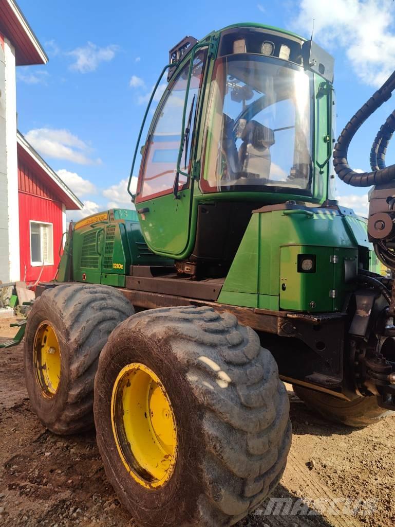 John Deere 1210E Skotare
