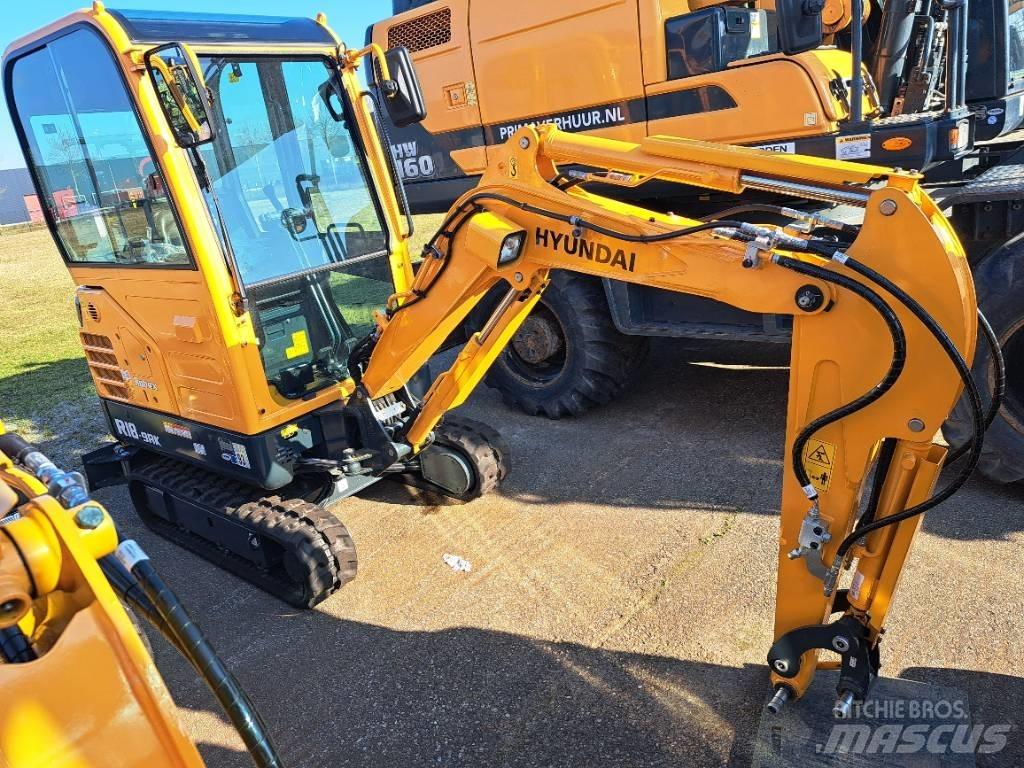 Hyundai R18-9AK Minigrävare < 7t