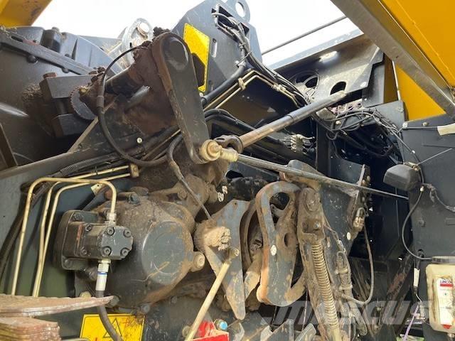 New Holland BB 940 A Fyrkantspressar