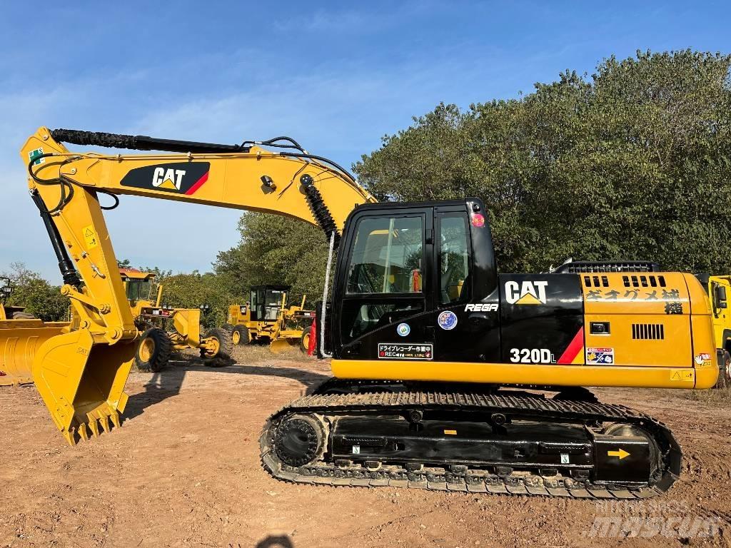 CAT 320 D L Bandgrävare