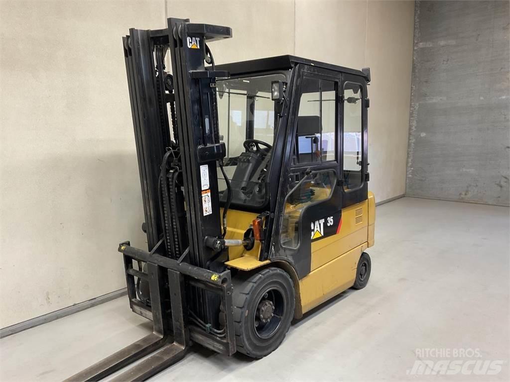 CAT EP35K-PAC Elmotviktstruckar