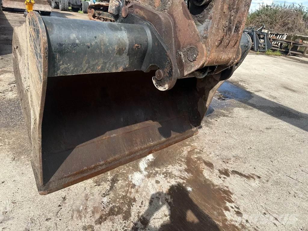 Volvo EC200 Bandgrävare