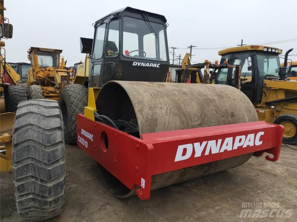 Dynapac CA251D Envalsvältar