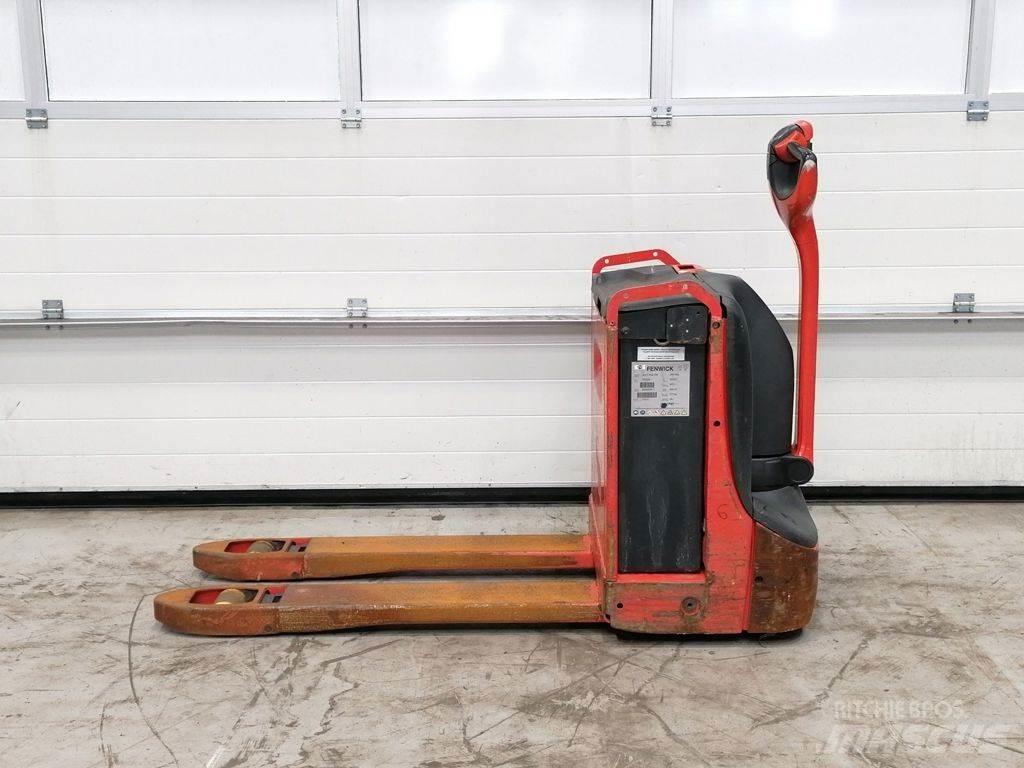 Linde T16 Låglyftare utan plattform