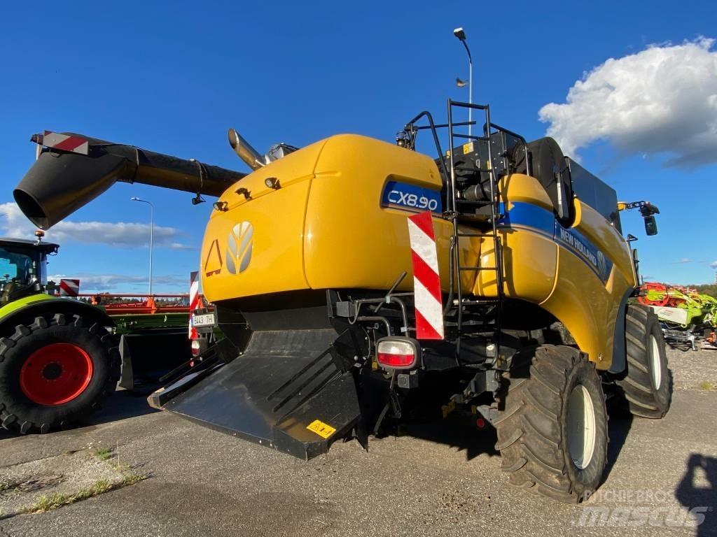 New Holland CX 8.90 Skördetröskor