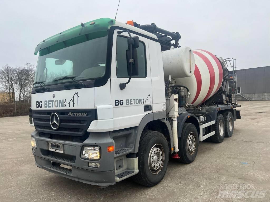 Mercedes-Benz 3244 Lastbilar med betongpump