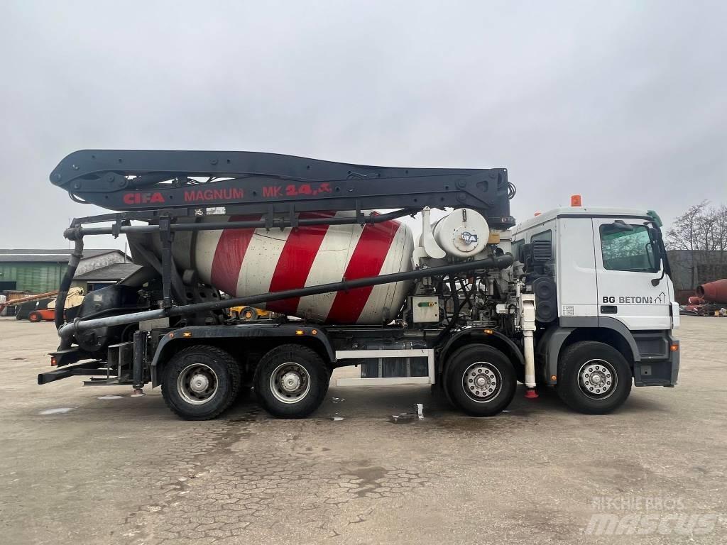Mercedes-Benz 3244 Lastbilar med betongpump