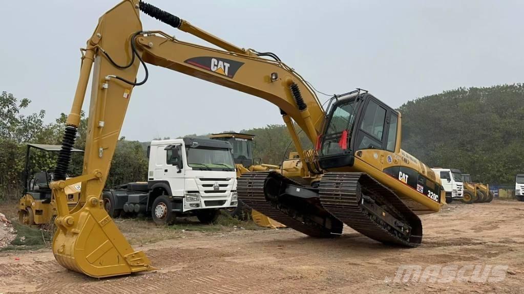 CAT 320 C L Bandgrävare