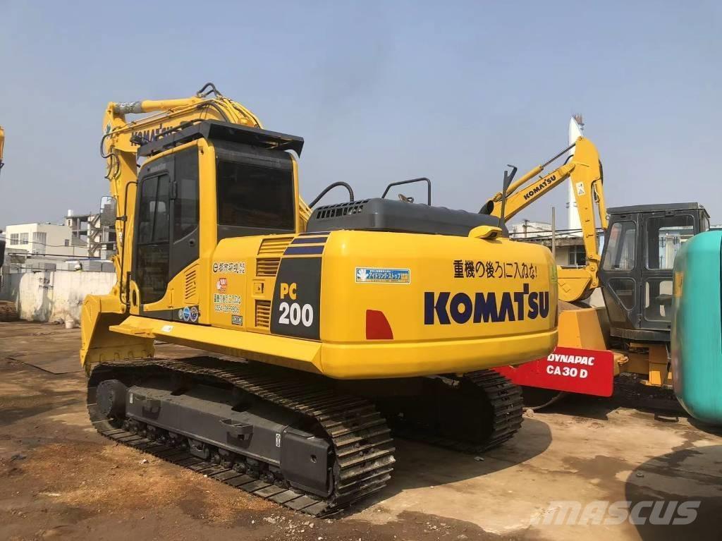 Komatsu PC 220-8 Bandgrävare