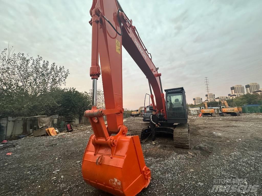 Hitachi ZX 200 Bandgrävare