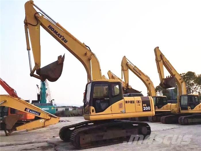 Komatsu PC 200-7 Bandgrävare