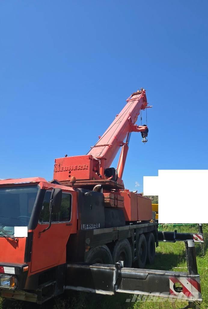 Liebherr LTM 1090-2 Allterrängkranar