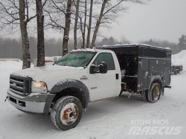 Ford F 550 XL SD Plogbilar