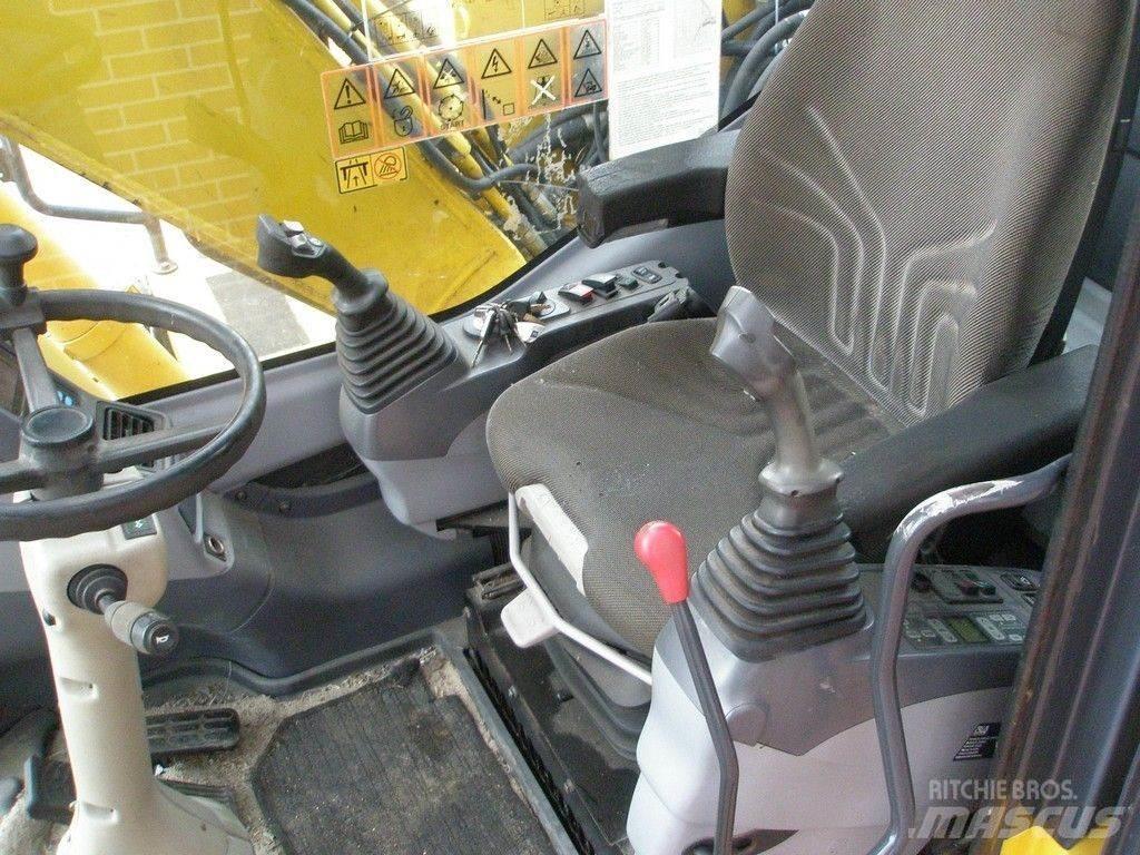 Komatsu PW140-7 Hjulgrävare