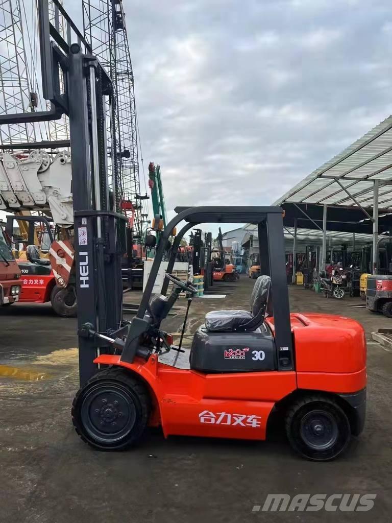 Heli FD30 Dieselmotviktstruckar