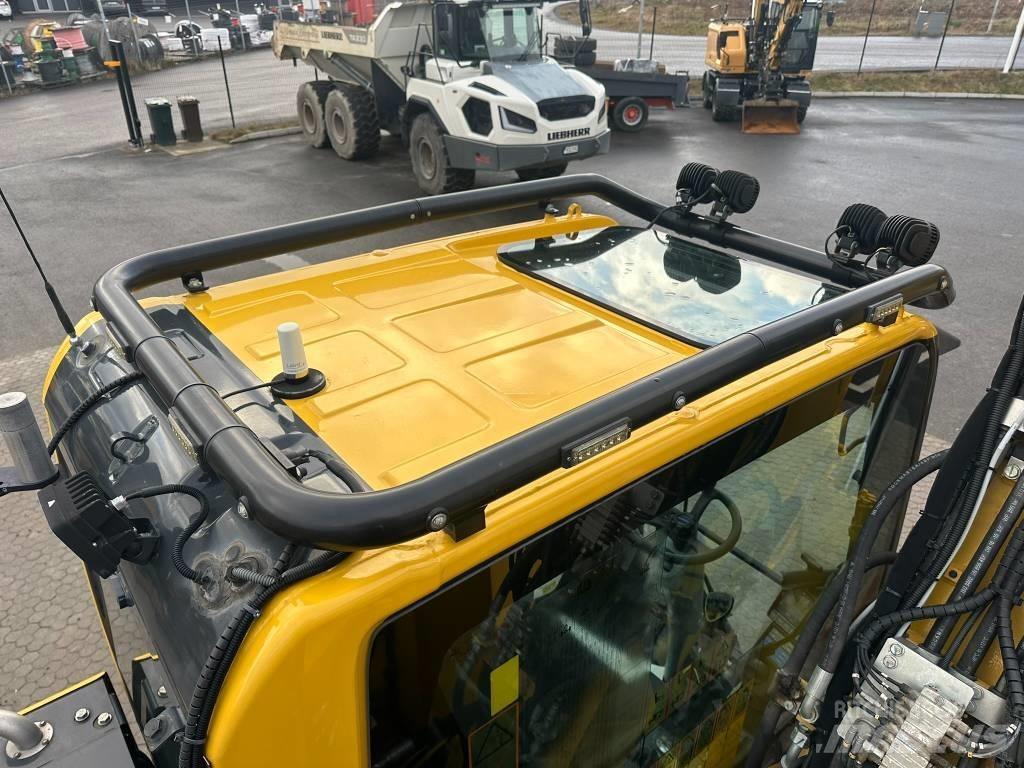 Komatsu PW 148-11 Hjulgrävare