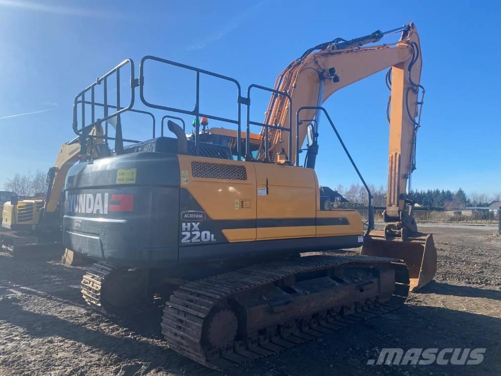 Hyundai HX220L Bandgrävare