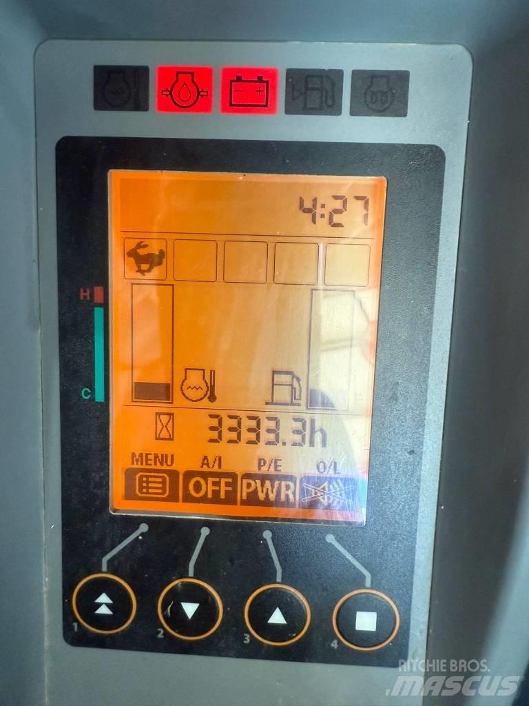 Hitachi ZX 48 U Minigrävare < 7t