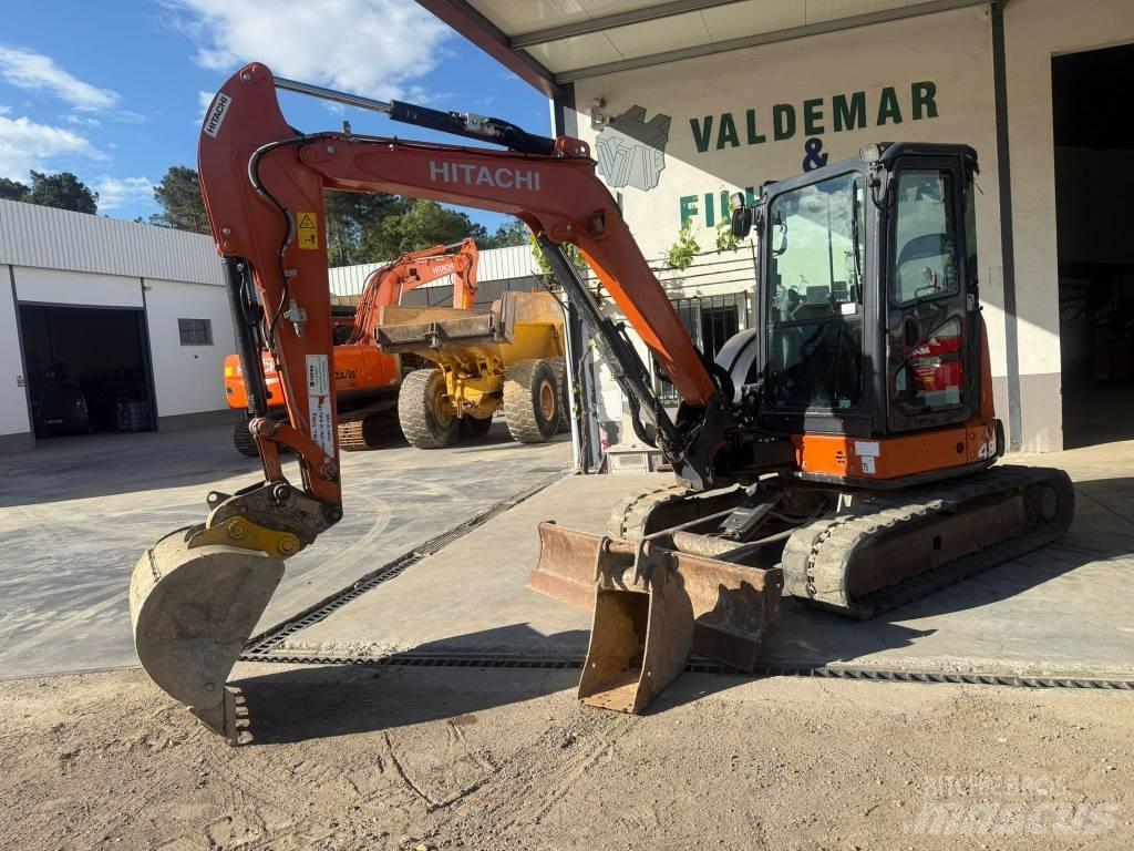 Hitachi ZX 48 U Minigrävare < 7t