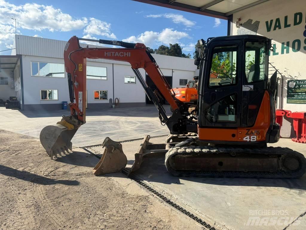 Hitachi ZX 48 U Minigrävare < 7t