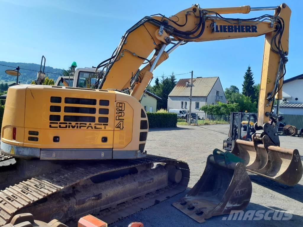 Liebherr R 924 Bandgrävare