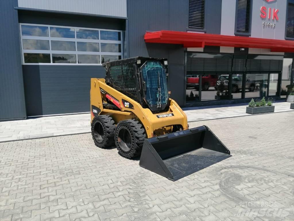 CAT 226 B 3 Kompaktlastare