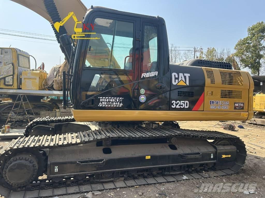 CAT 325 Bandgrävare
