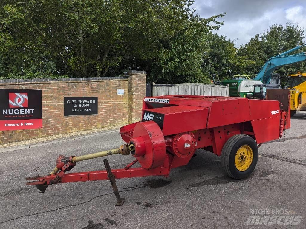 Massey Ferguson 124 Fyrkantspressar