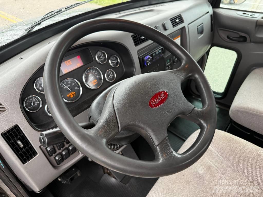 Peterbilt 348 Bärgningsbilar