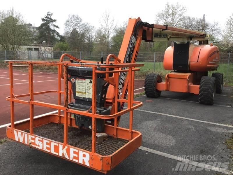 JLG 800 AJ Bomliftar