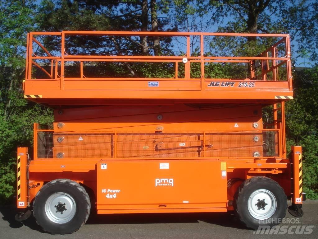 JLG 210-25 Saxliftar