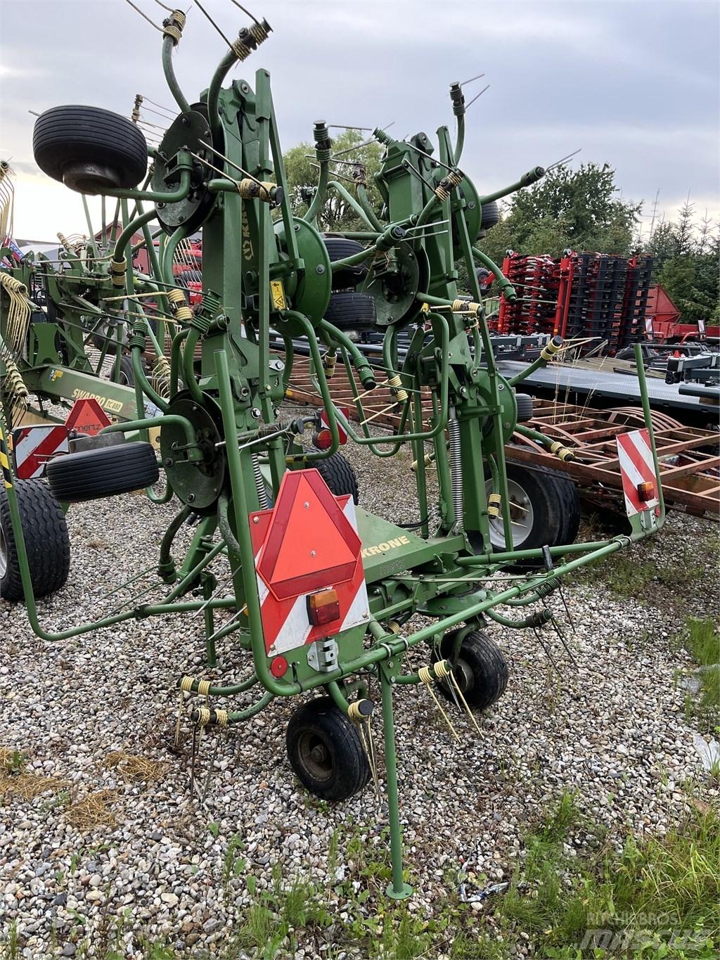 Krone KW 8.82/8 Vändare och luftare