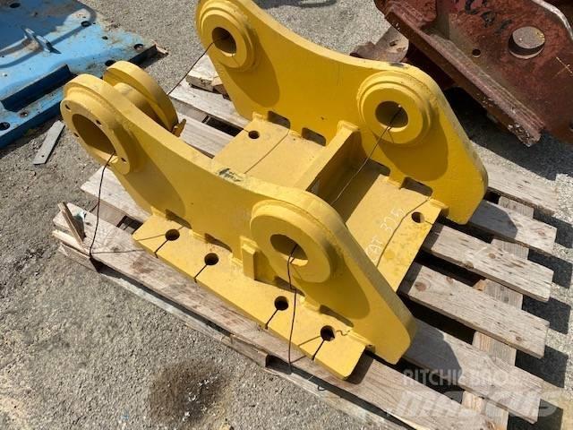 CAT 325 Bommar och stickor
