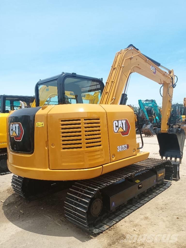 CAT 307E2 Midigrävmaskiner 7t - 12t