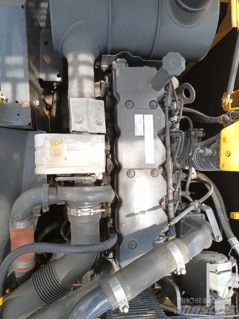 Komatsu PC 200 Bandgrävare