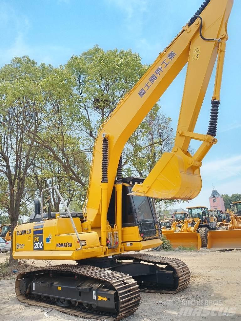 Komatsu PC 200 Bandgrävare