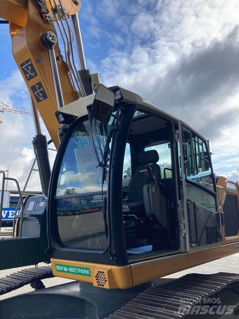 Liebherr R 922 Bandgrävare